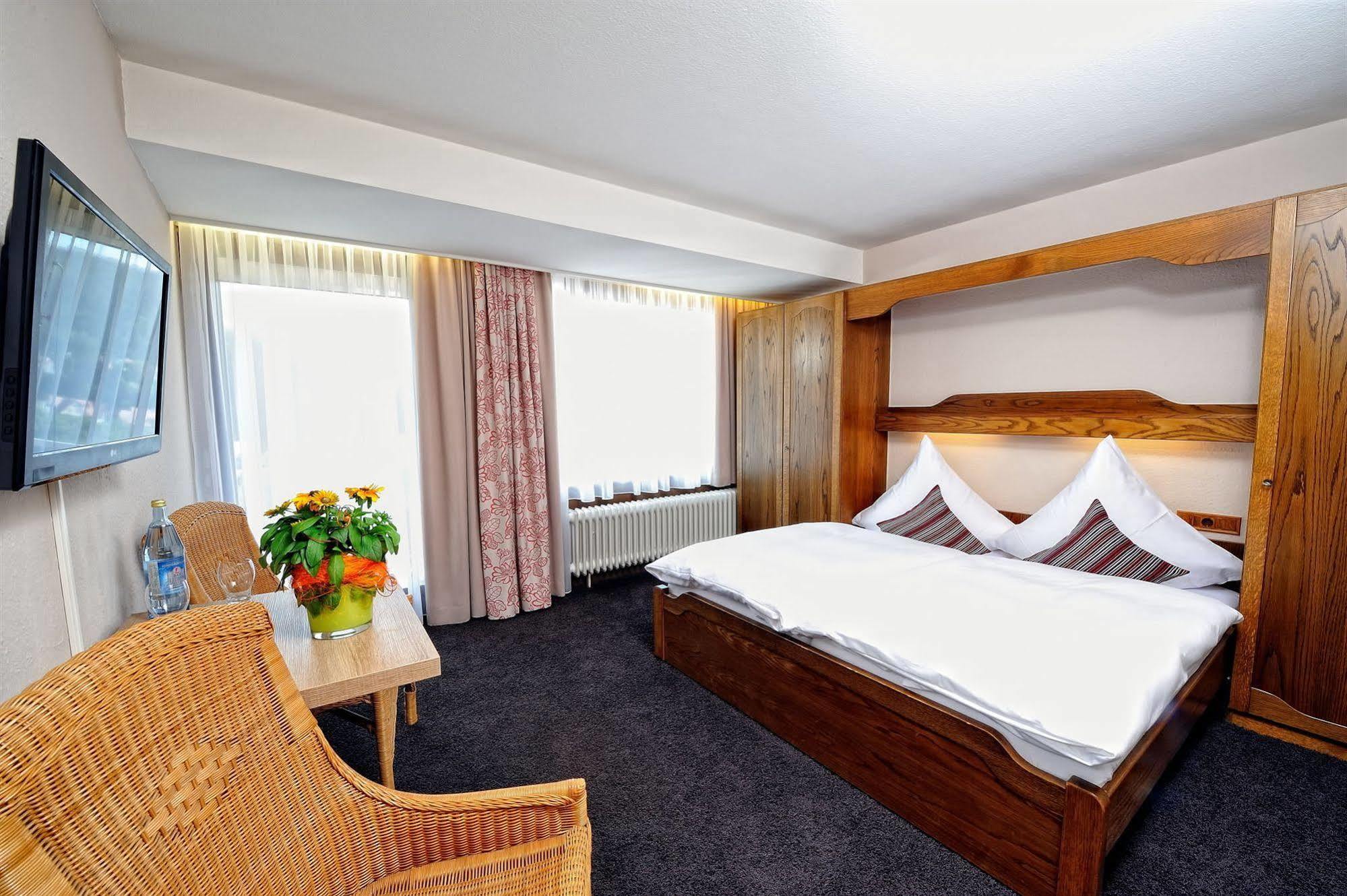 Hotel Am Bad-Wald Бад-Либенцелль Экстерьер фото
